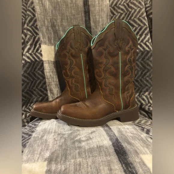 Justin Boots Brown and Teal Boots - Picture 2 of 11